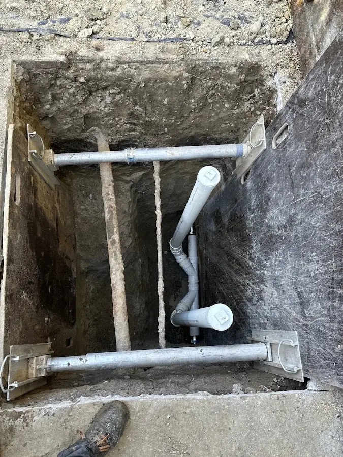 Experienced plumber completing Gas Line Repair work in Livonia